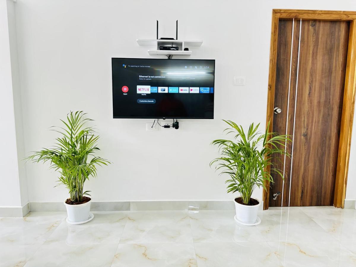 Tirupati Homestay - Shilparamam - Luxury Ac Apartments By Stayflexi - Fast Wifi, Kitchen, Android Tv - Walk To Ps4 Pure Veg Restaurant - Easy Access To Airport, Railway Station And To All Temples Exterior foto